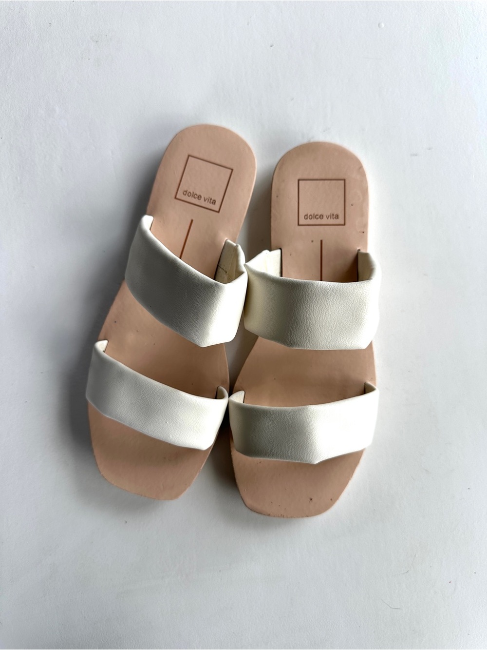 Dolce Vita Womens White Slip On Flat Casual Slide Sandals Shoes